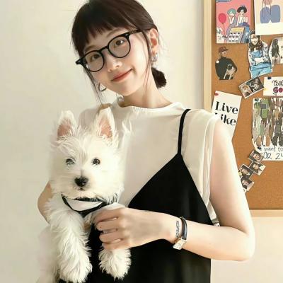 背背篓的网球少年